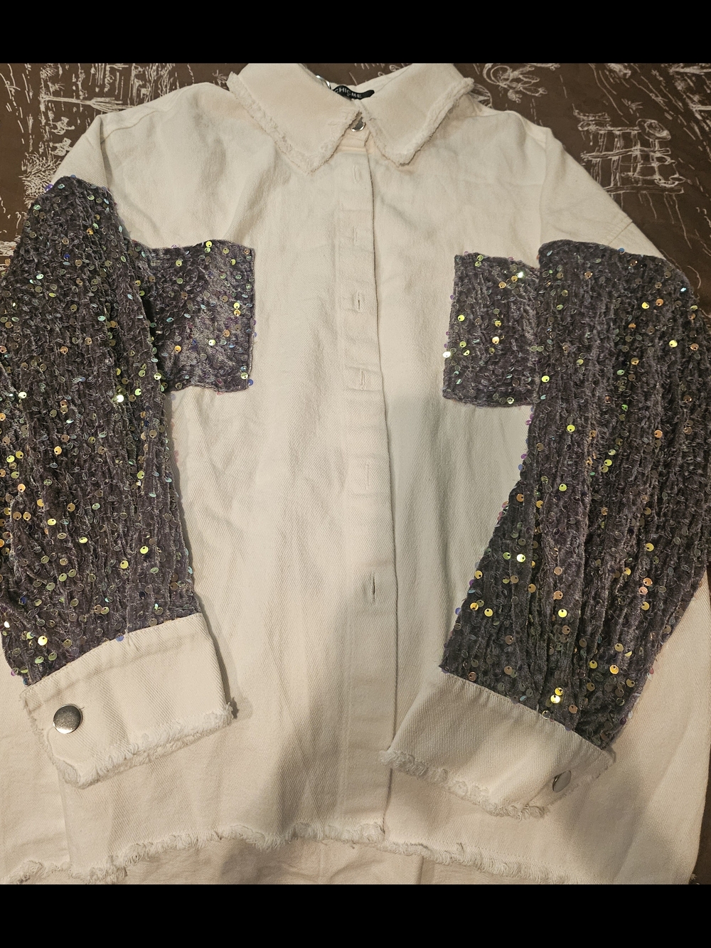 Cream Button-Up Shirt with Sequin Gray Pockets & Sleeves - Picture 2 of 2